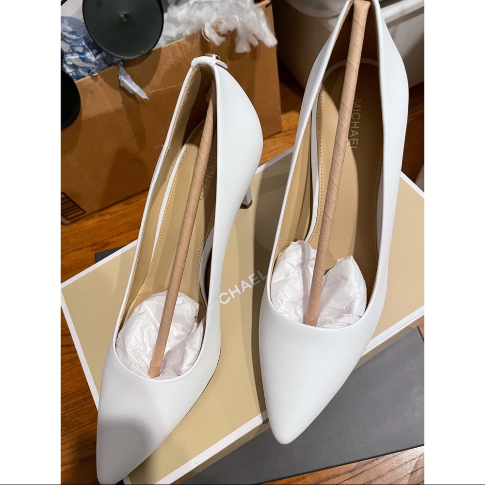 Michael Kors pumps
